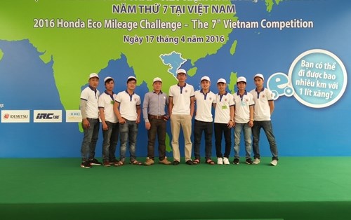 Đội xe Khoa CNKT Điện Điện tử tham gia Cuộc thi Lái xe sinh thái Honda 2016